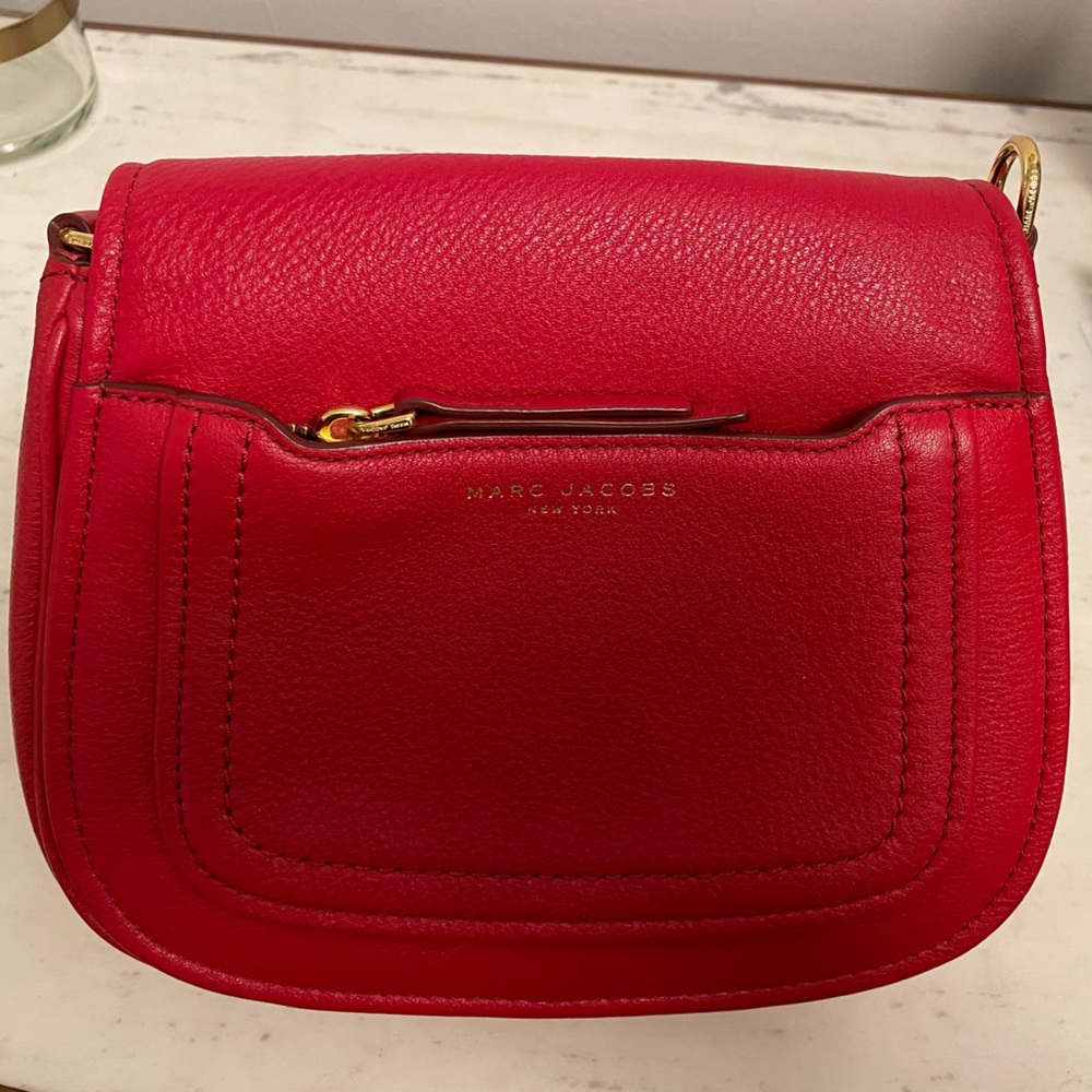 Never worn Marc Jacobs Crossbody in Red